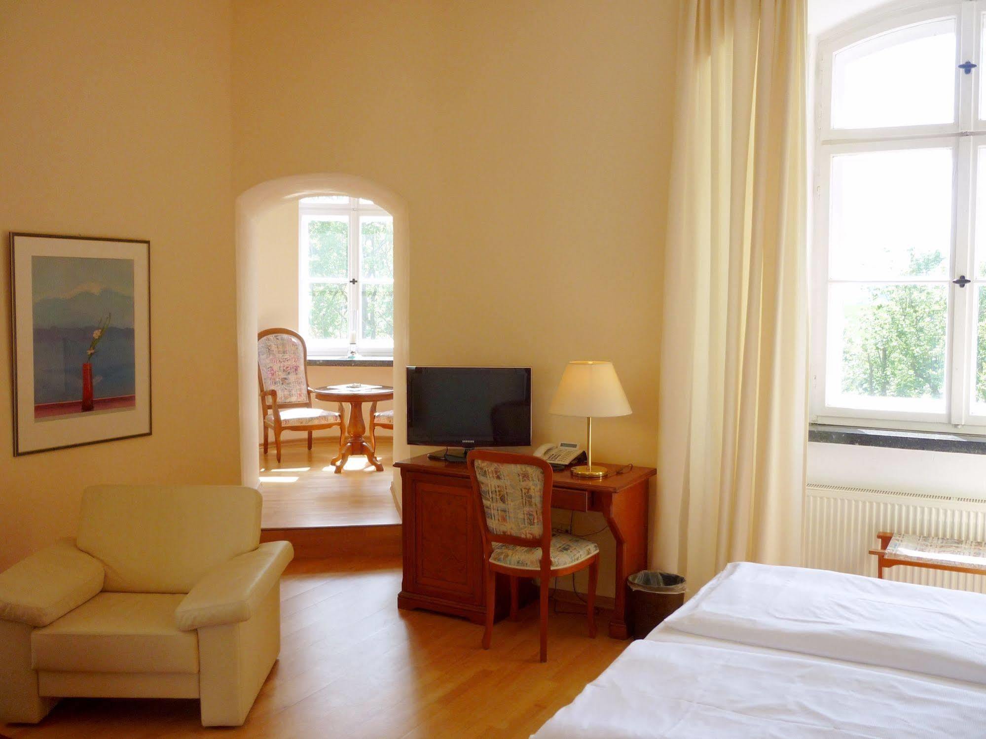 Hotel Schloss Spyker Glowe Exterior foto